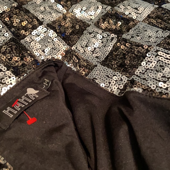 HAHA Black/ Silver Sequin Dress keyhole Closure open  Back size. 3/4 sleeves - Picture 10 of 11